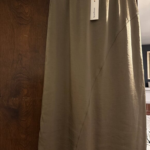 Heartloom Olive Green Satin Midi Skirt, NWT - Picture 2 of 4